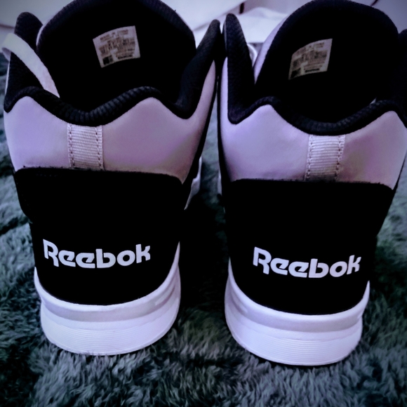 Reebok mid-tops - Picture 3 of 3